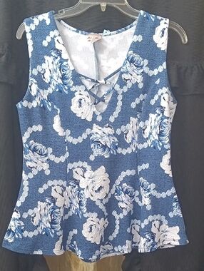 Fashion Magazine Blue & White Floral Lace-Up Peplum Tank|Size L